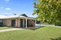 Potters Apartments