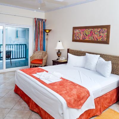 Deluxe Oceanfront Studio Rostrevor Hotel Promo Code