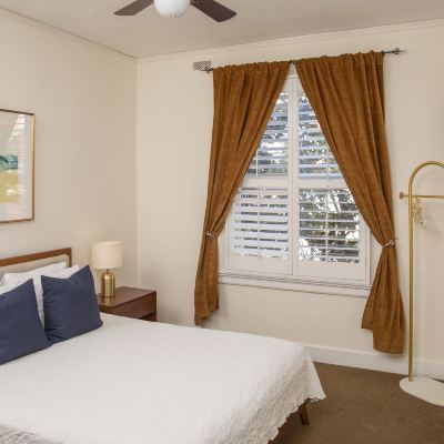Standard Double Room With Private Bathroom Washington Square Inn Promo Code