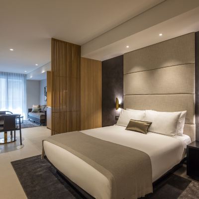 Deluxe Studio Suite SKYE Suites Sydney Promo Code