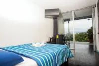 El Faro Containers Beach Hotel Hôtels à : 