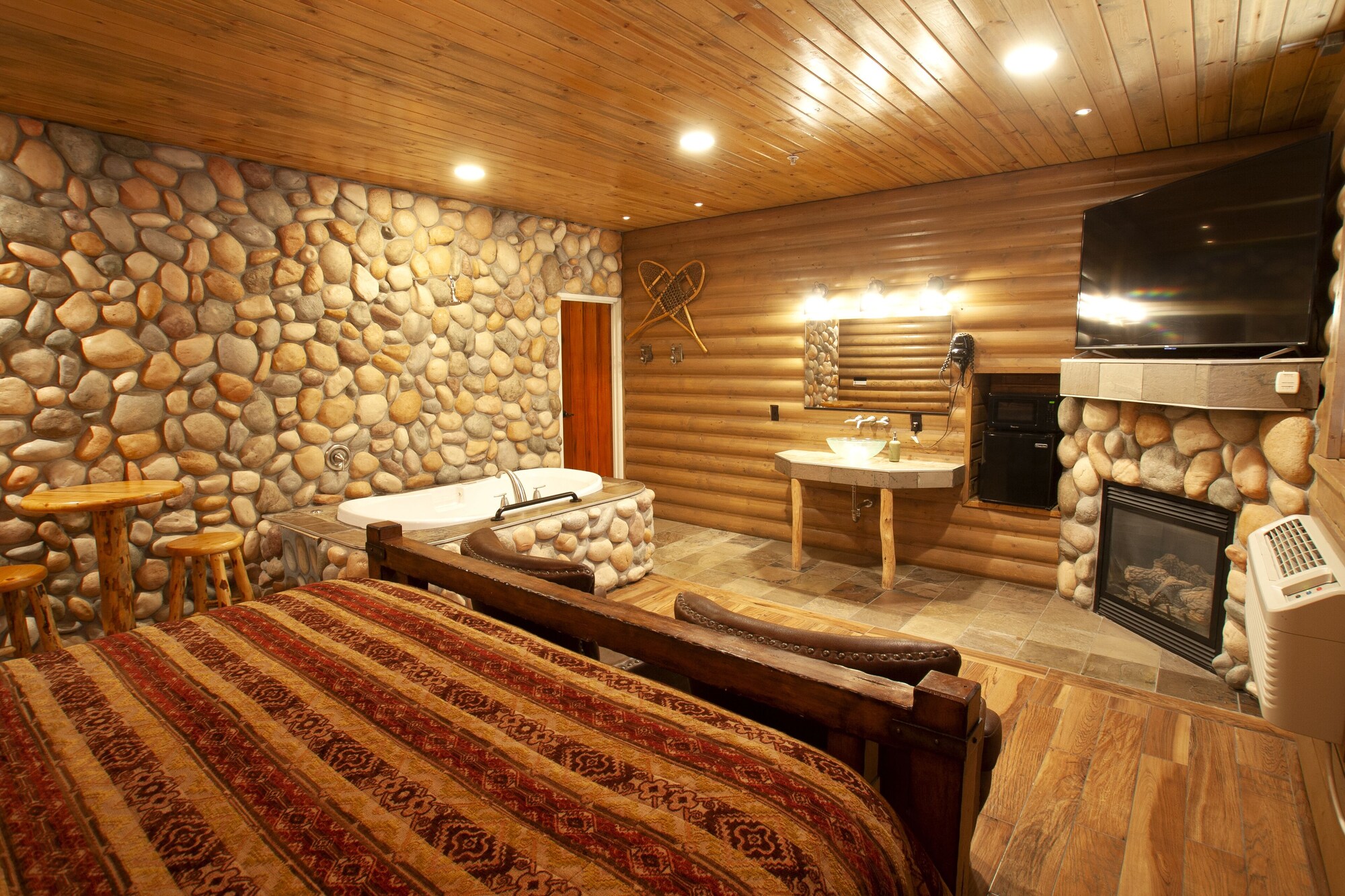 Destinations Inn Theme Rooms, Idaho Falls - 2026 Prices & Reviews
