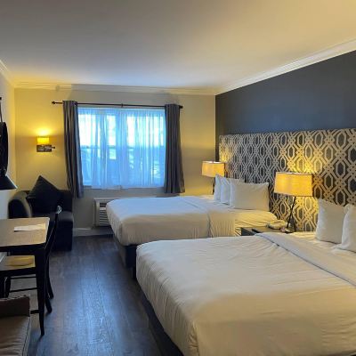 Room, 2 Queen Beds, Non Smoking (Upgrade) The Century House, Ascend Hotel Collection Promo Code