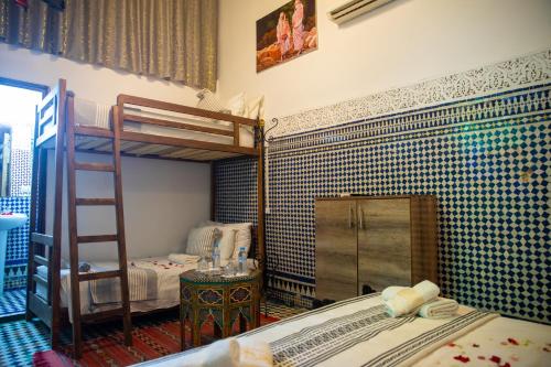 四人间（带浴室）