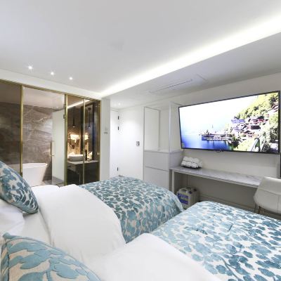 Deluxe Twin Room The Post Hotel Promo Code