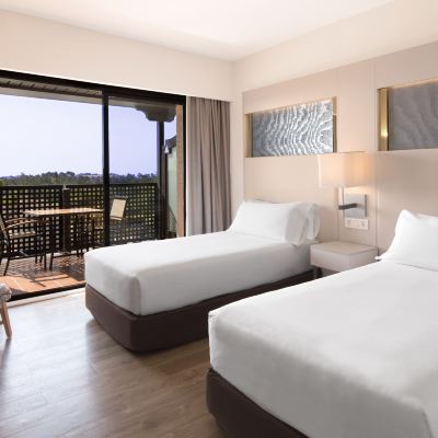 Twin Room DoubleTree by Hilton Islantilla Beach Golf Resort Promo Code