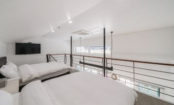 Gyeongju SM Pool Villa (2 Beds)