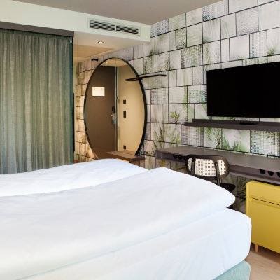 Room, 1 Queen Bed, Accessible (Roll-In Shower) Hotel Indigo Vienna – Naschmarkt Promo Code