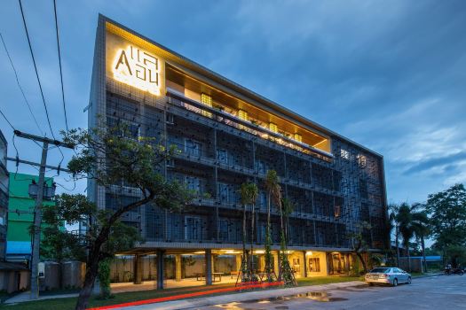 โรงแรมแลคอนนอนบาย
