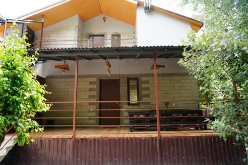 两卧室联排别墅