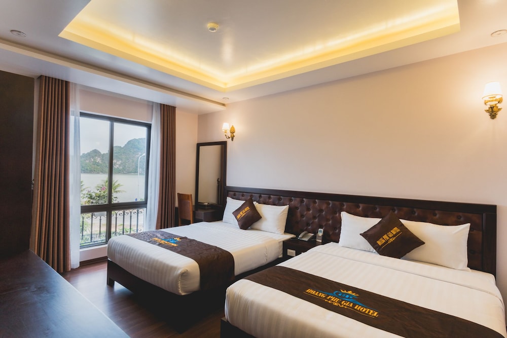 Khách sạn Hoàng Phú Gia, xem đánh giá và giá phòng | Trip.com