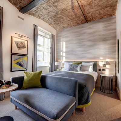 Studio Suite Queen with Tub-Mobility Accessible Staybridge Suites Dundee, an IHG Hotel Promo Code