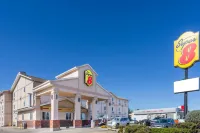 Super 8 by Wyndham Moose Jaw SK Các khách sạn ở 
