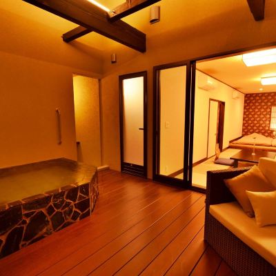 和風オーシャンビュールーム(浴室) 全室露天風呂付き客室 1日2組の宿 花彩亭 クーポン