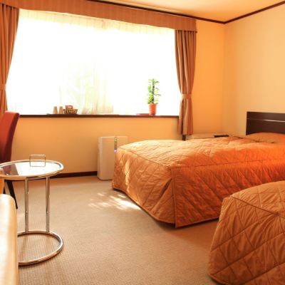 [Main Building Capacity 3 People]Western-Style Room Popular with Simmons Beds ♪[Twin Room][Non-Smoking]