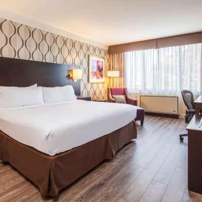 King Room Holiday Inn Toronto International Airport, an IHG Hotel Promo Code