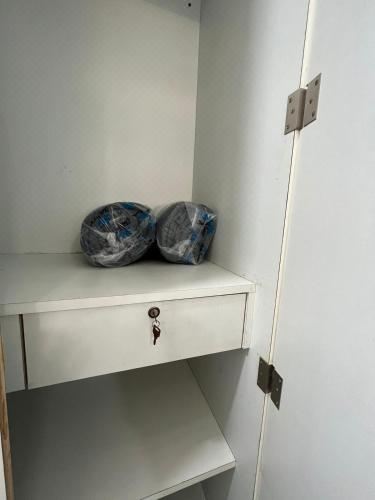 带阳台和海景的豪华双人房