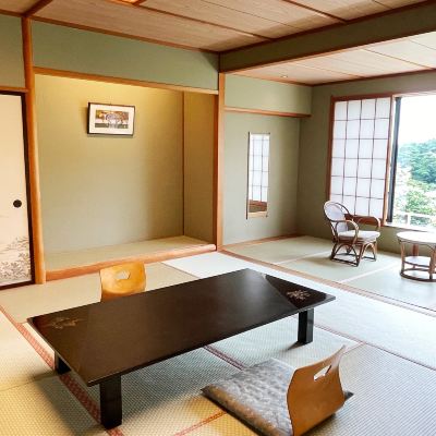 [Low Floor・Lake Side][12 Tatami] [Japanese Room] [Non-Smoking] 鏡が池　碧山亭【伊東園ホテルズ】 クーポン