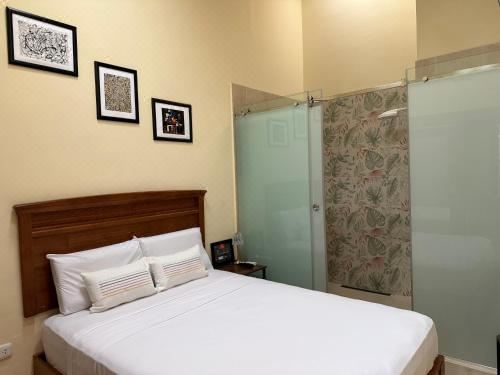 双人房（带独立浴室）