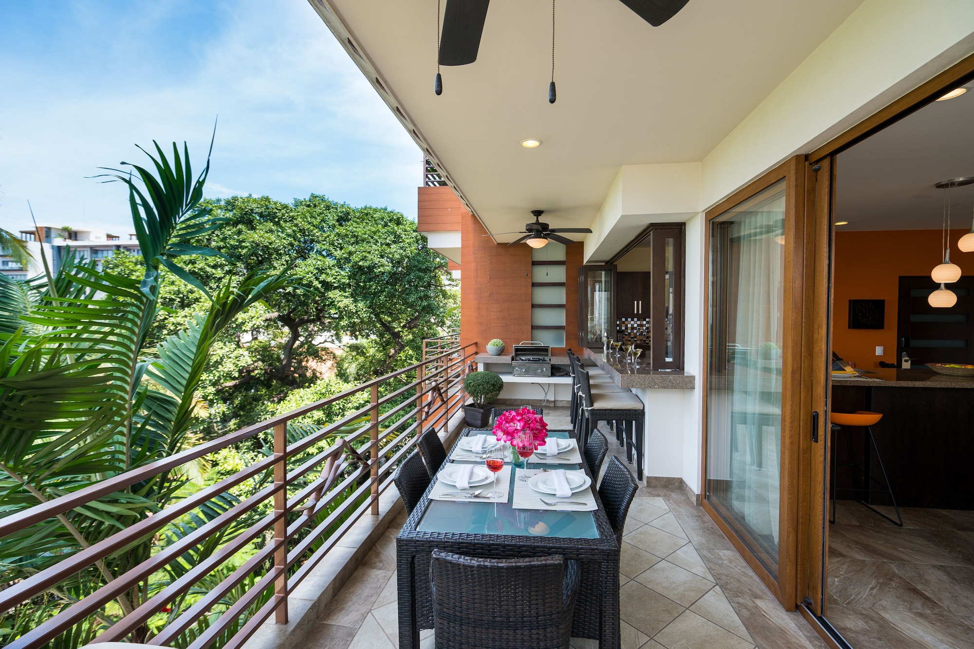 局部海景转角套房（2张床）