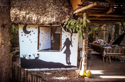Dream-Big Eco Hostel Hotele w: 