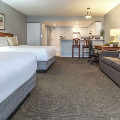 Studio, 2 Queen Beds, Kitchen Hotel Saint-Laurent Montreal Promo Code