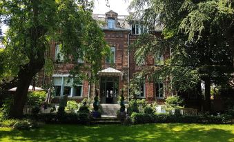 Le Grand Duc - Housity