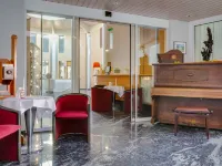 Seehotel Luisenhof 메르키슈오데를란트 군 호텔
