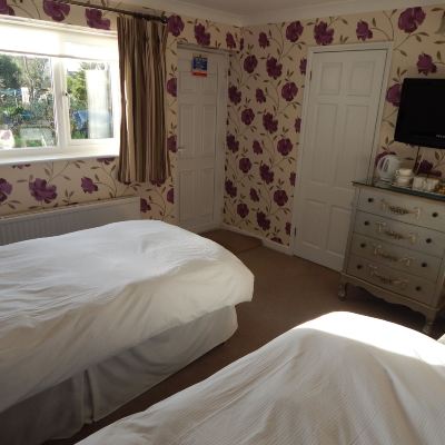 Twin Room, Ensuite, Garden View Fairlight Lodge Promo Code