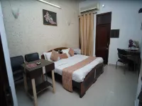 Hotel Moon