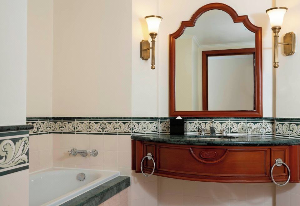 Sheraton Hanoi HotelKing Room