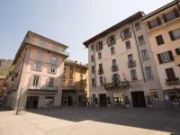 Albergo Firenze Hotels in Como