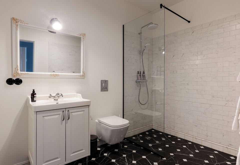 豪华双人或双床房