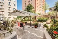 Warmthotel Hotels in 