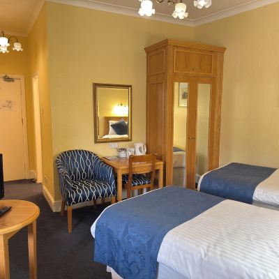 Triple Room The Hand Hotel Promo Code