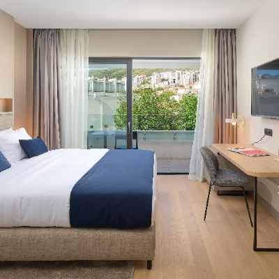 Superior Double Room with Balcony Porto Promo Code