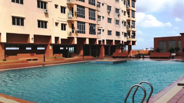 Ken1606 Home - Centre of KB, Wifi, 6 to 8 Pax 外観