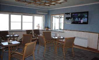 AhtariSurf Hotel - Housity