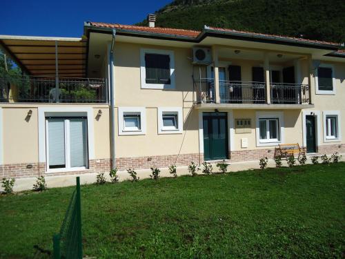 海景一卧室公寓 - 带露台