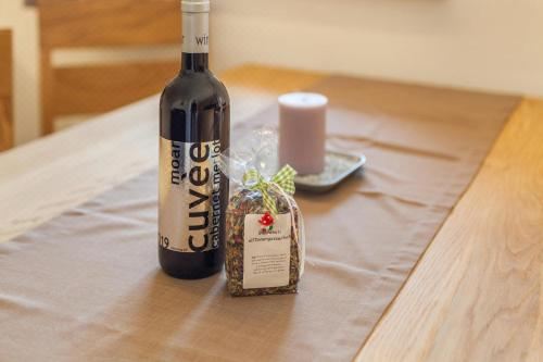 高级一卧室带阳台公寓