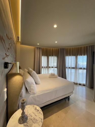 小型套房（带海景的）