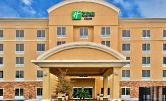 Holiday Inn Express & Suites Largo-Clearwater
