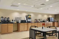 Wingate by Wyndham Pueblo Hotels in 