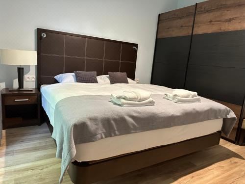 两卧室联排别墅