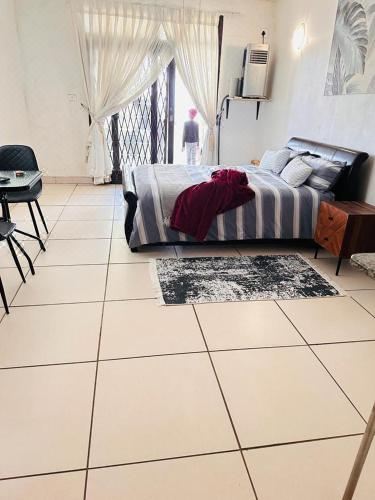 Ocean BreezeOne-Bedroom Apartment