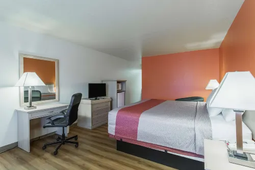 Motel 6 Lordsburg, NM