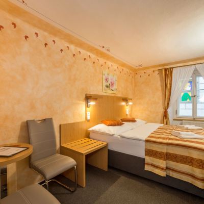 經典雙人房 加爾考膳食公寓優惠