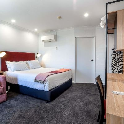 Queen Room Town Square Motel Promo Code