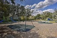 Family Retreat w Pool, Games & Kids' Play Space
