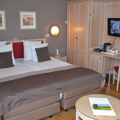 Comfort Twin Room La Villa des Fleurs Promo Code